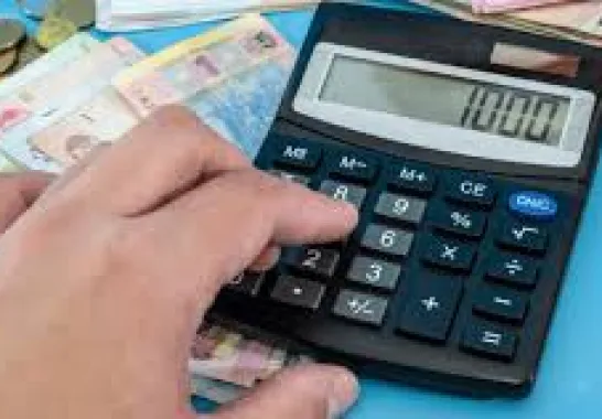 Щорічні постанови про обмеження розміру пенсії.